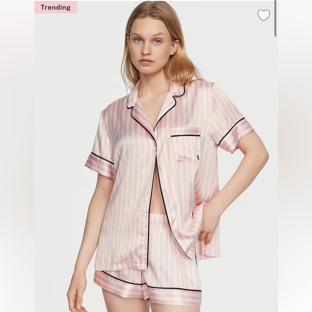 Victoria’s Secret Glazed Satin Short Pajama Set Medium in Iconic Pink Stripes